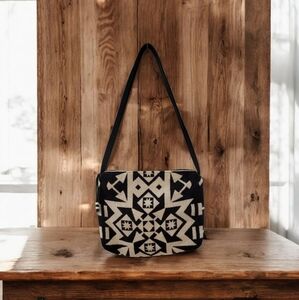 Timberline Ltd. Large Leather Crossbody Bag Genuine Pendleton‎ Wool